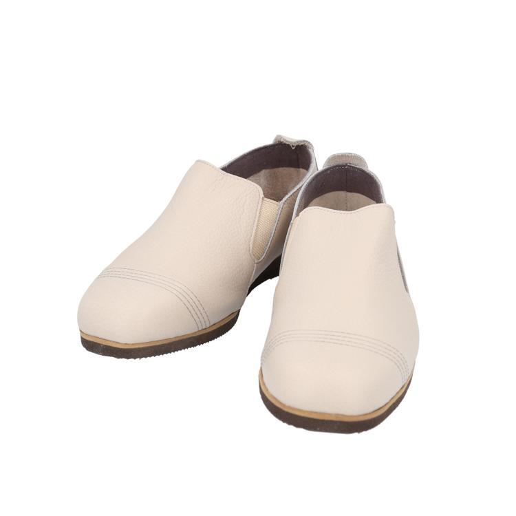 クリームグレー