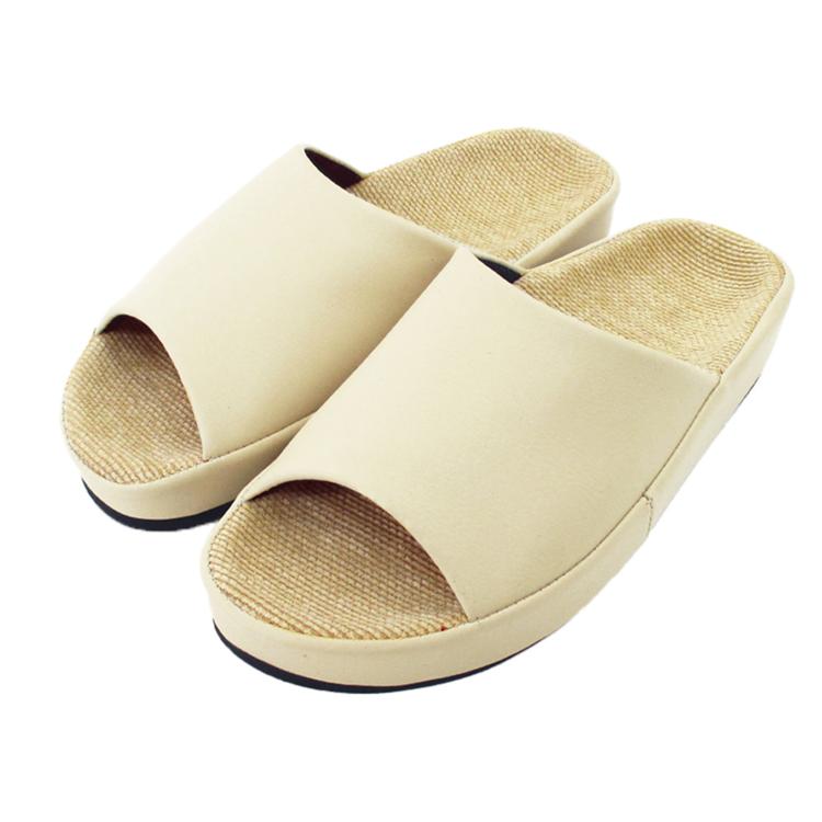 クリームベージュ