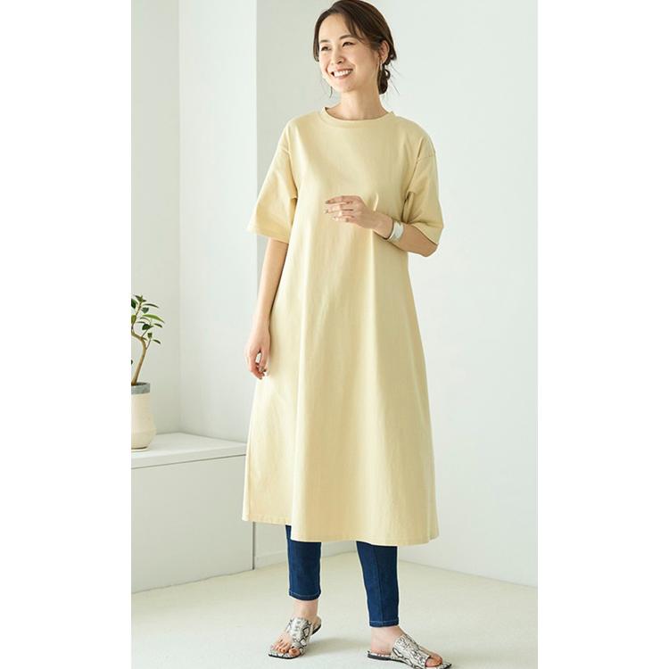 クリームベージュ