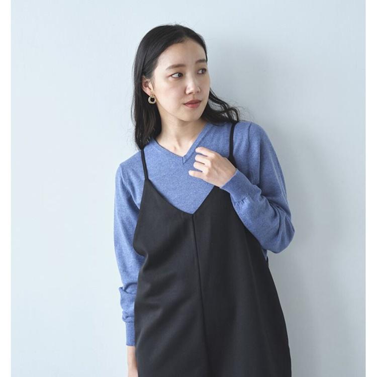 Ｖネック／ブルー