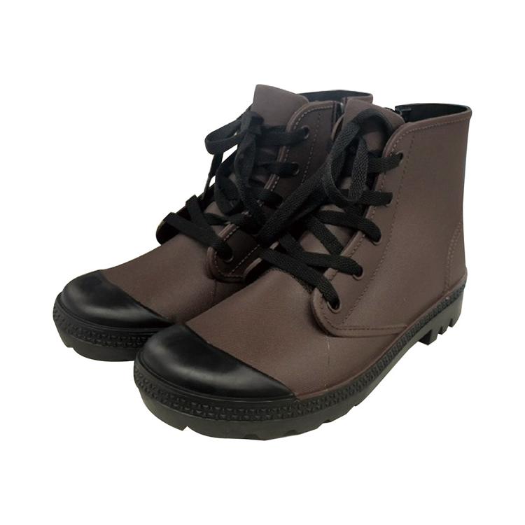 ダークブラウン