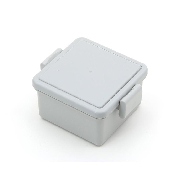 オイスターグレー