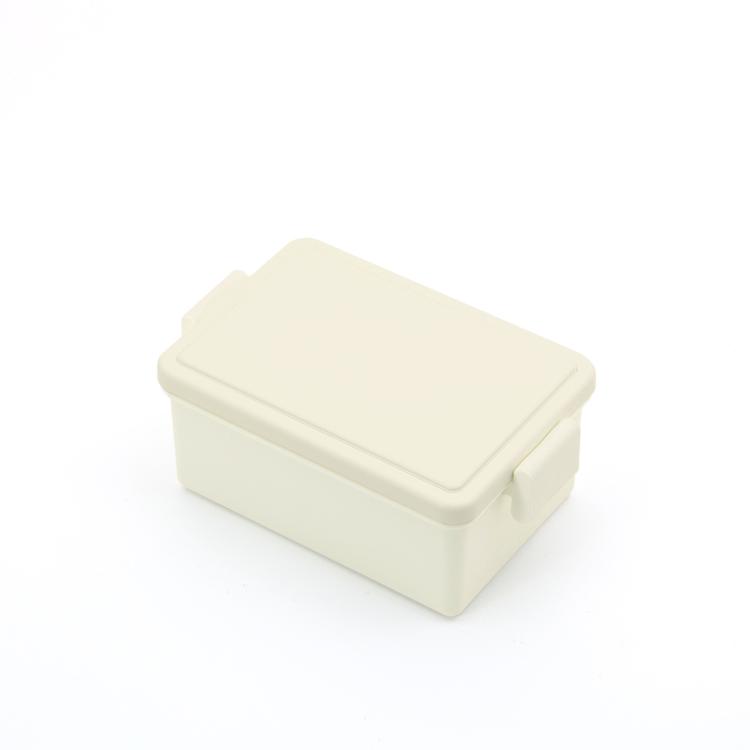 ミルクホワイト