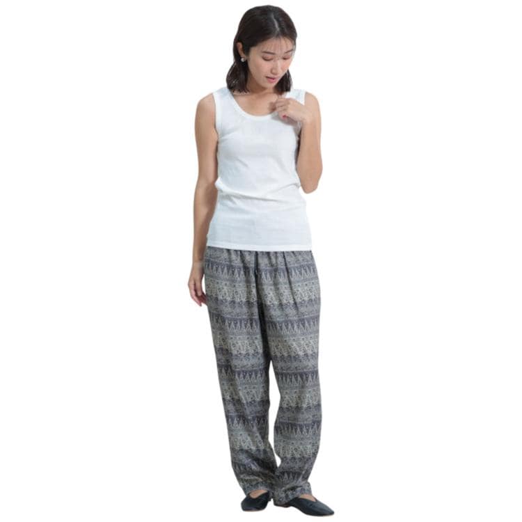 01.オフホワイト