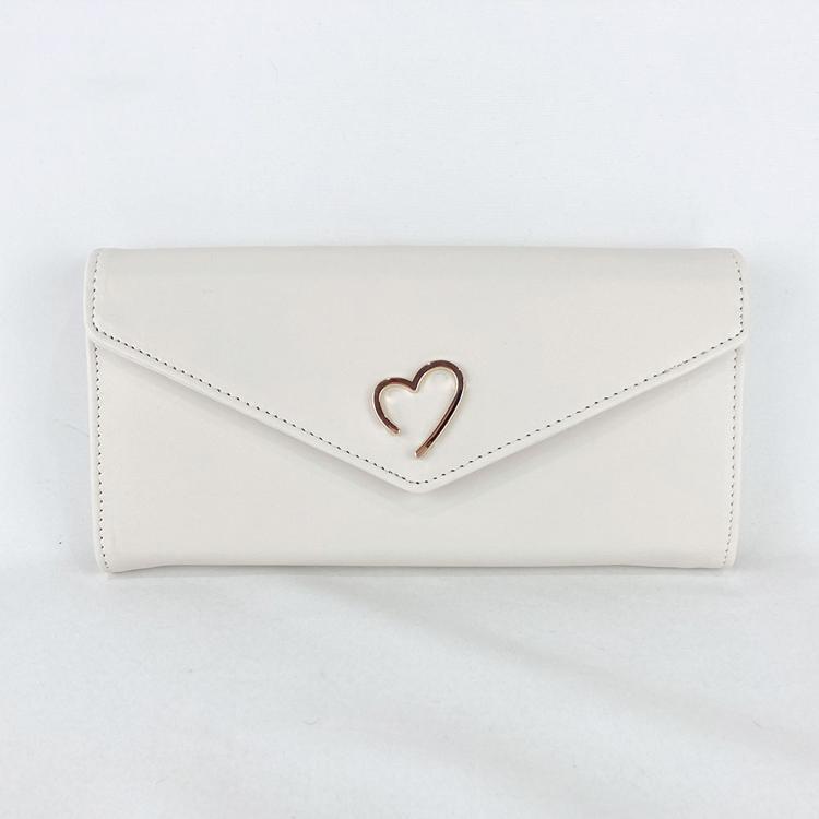 ラインハートアイボリー