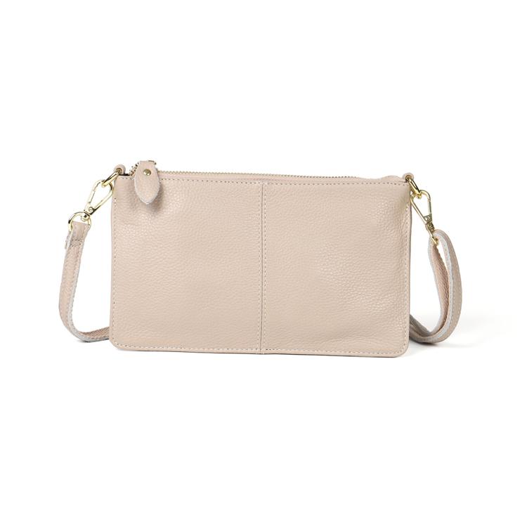 81.ライトベージュ