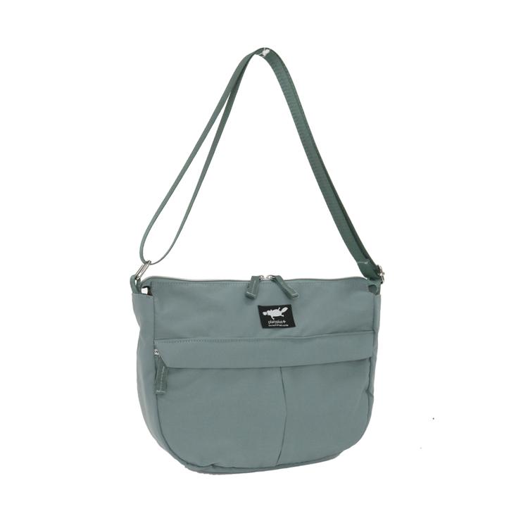 スモーキーグリーン