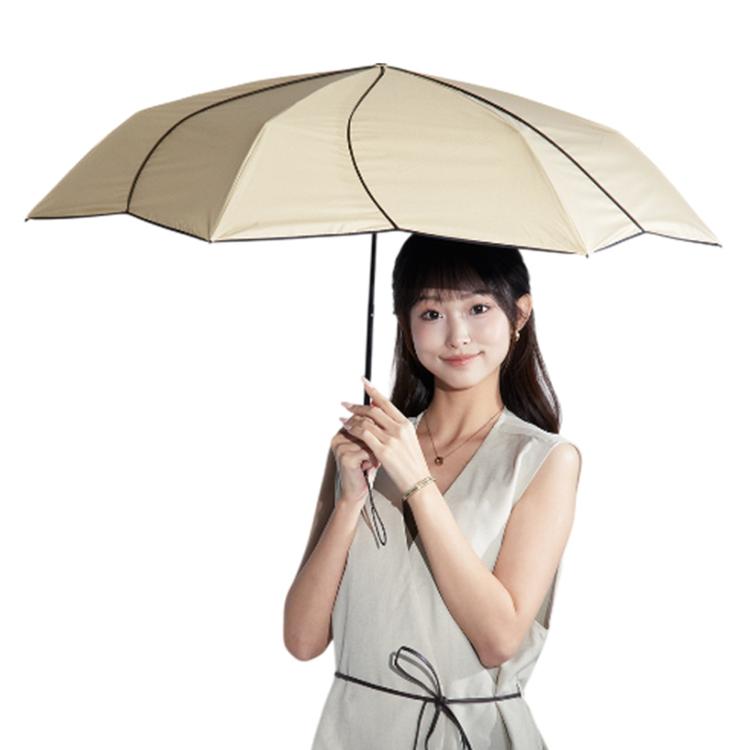 ベージュ×ブラック