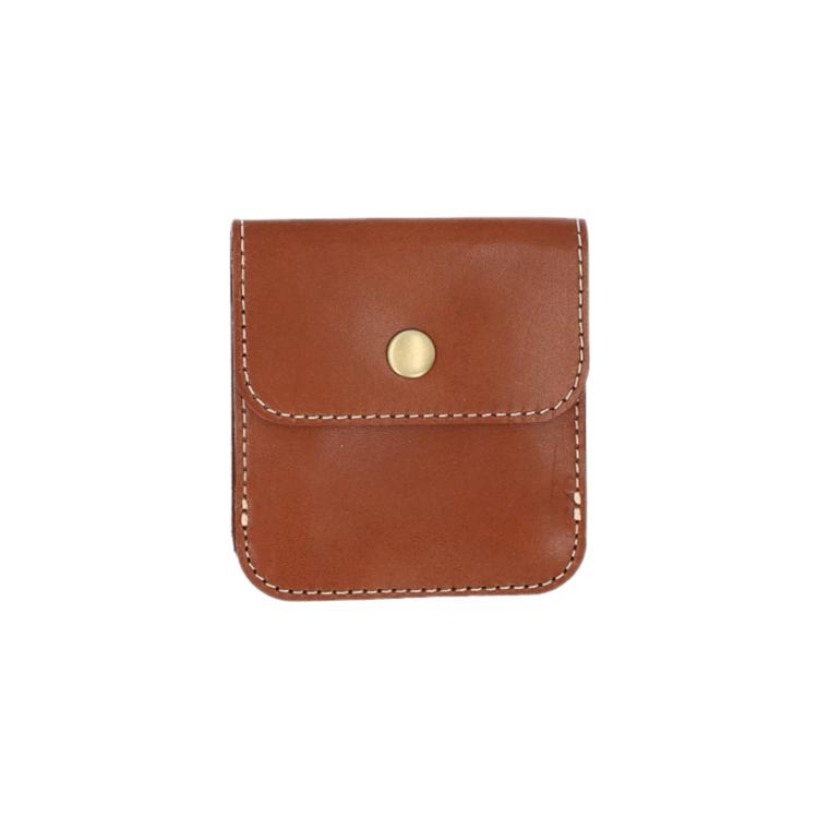 ダークブラウン