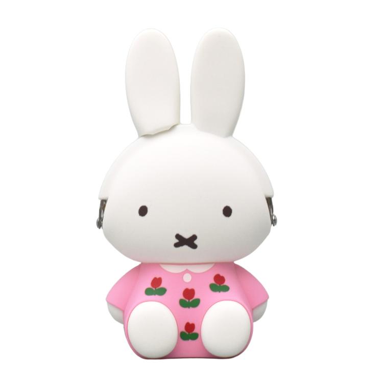 ミッフィーピンク