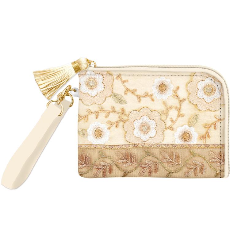 ボーリッシュベージュ