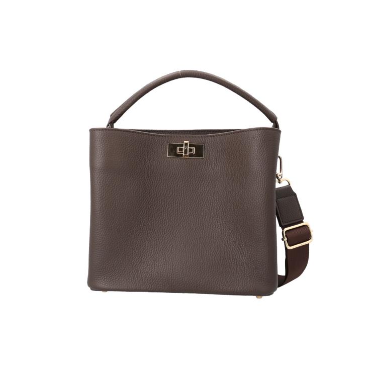 チョコブラウン