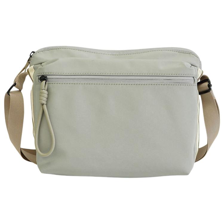 グレーベージュ