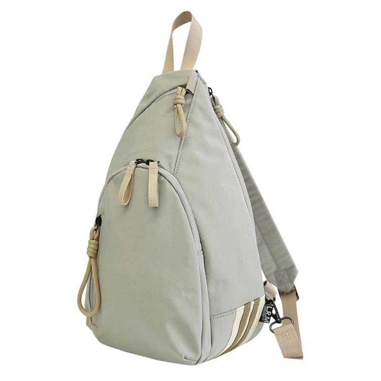 グレーベージュ