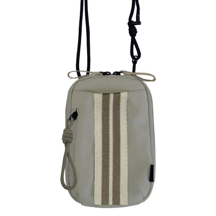 グレーベージュ