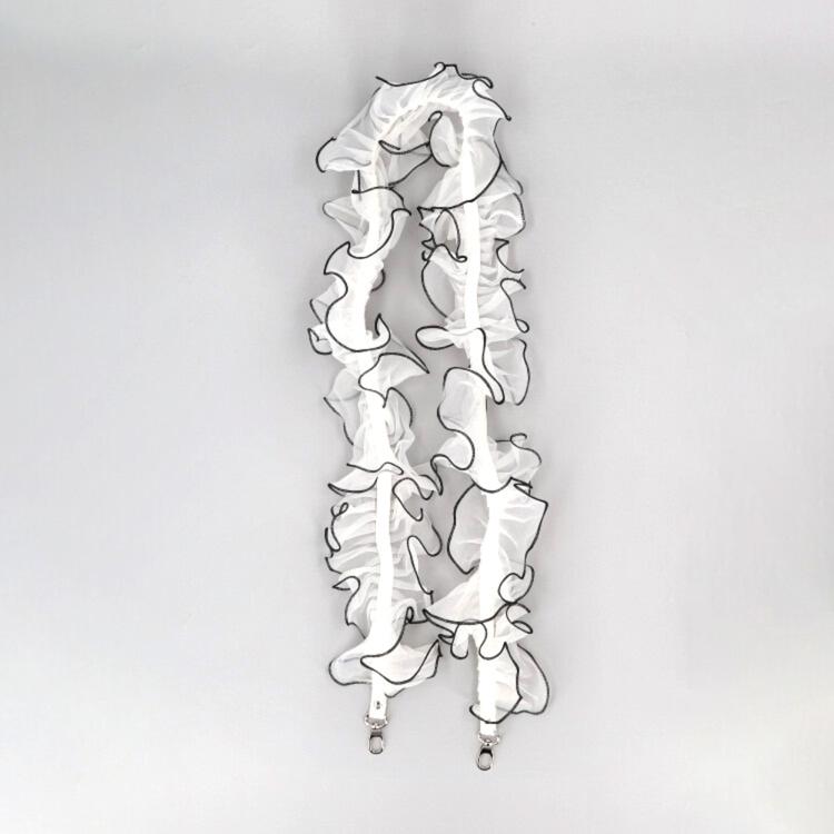 フリル/ホワイト