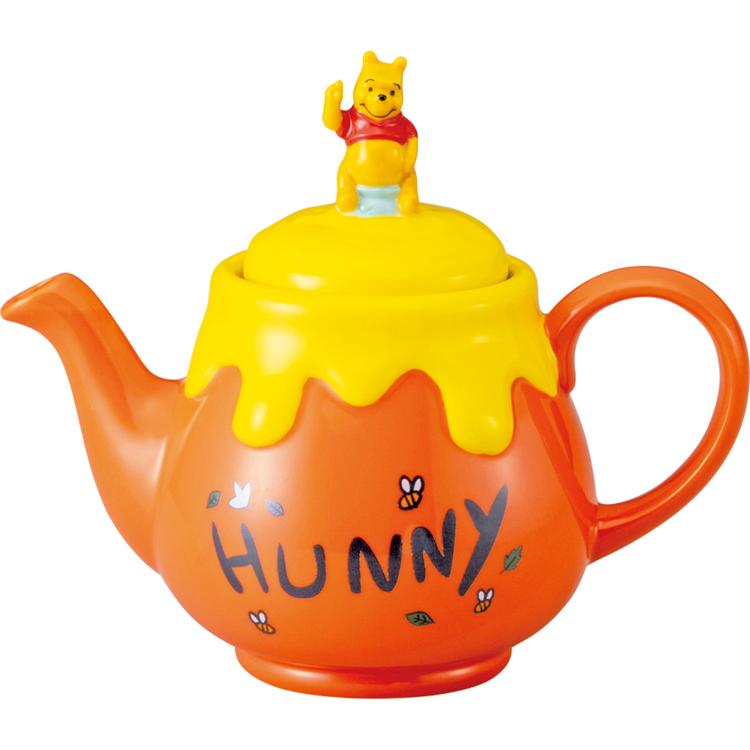 くまのプーさんおすわり