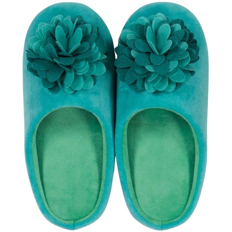 ピーコックグリーン