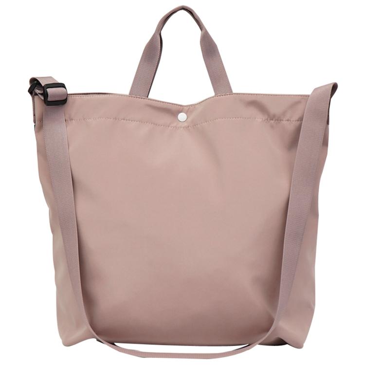 ピンクベージュ