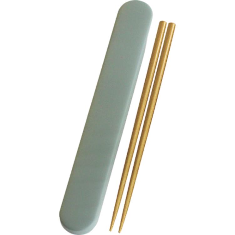 カーキグリーン