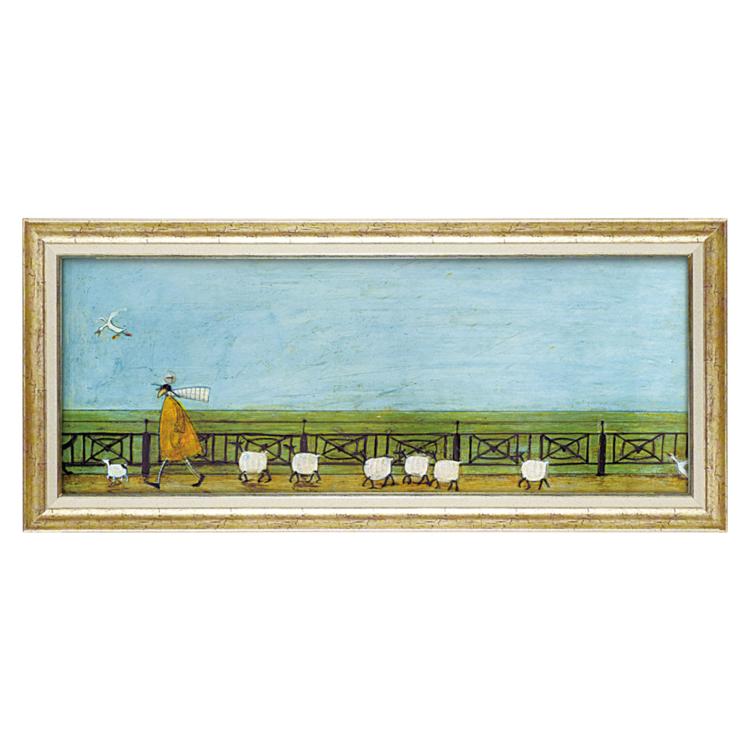 ひつじ達と散歩