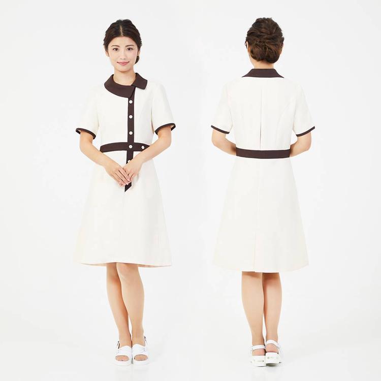 クリーム×ブラウン