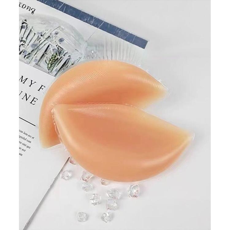 ベージュ