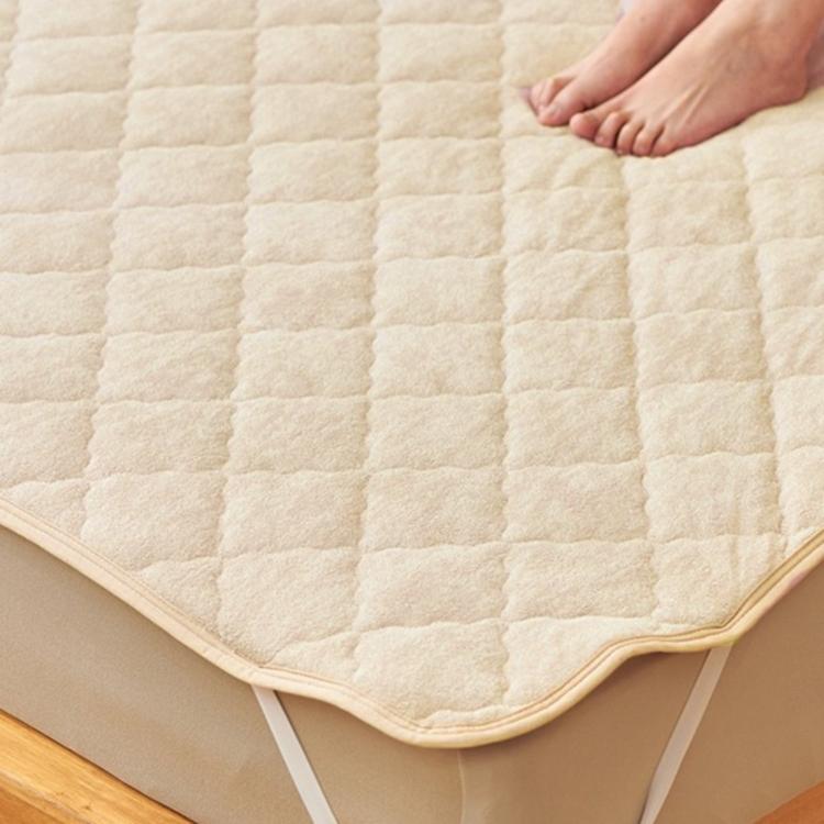 ライトベージュ