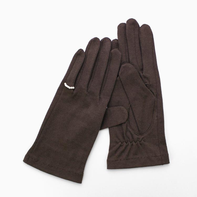 ダークブラウン