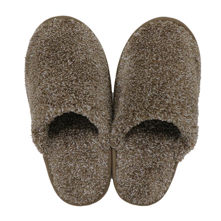 ベージュブラウン