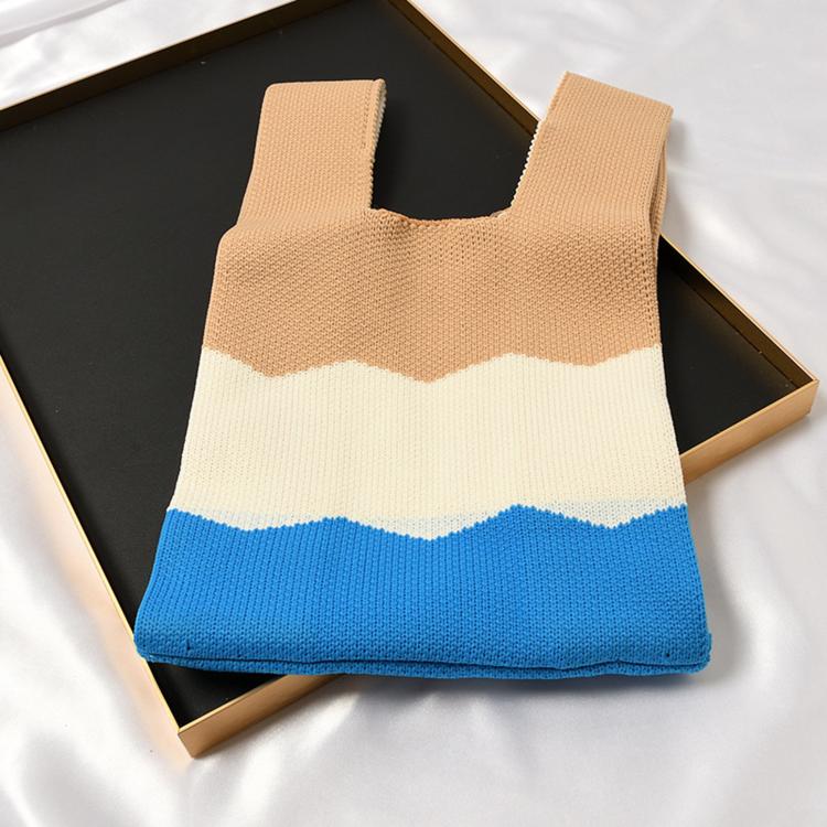 ナミ×ベージュブルー