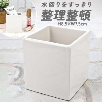 小物入れ 陶器 洗面 通販 コットンボックス 綿棒入れ 収納ボックス 小物 収納 小物ケース 容器 コットンケース 歯ブラシ 化粧ブラシ立て 洗面台 洗面所 サニタリー 可愛い かわいい おしゃれ シンプル ホワイト 白 四角い キューブ ホルダー インテリア