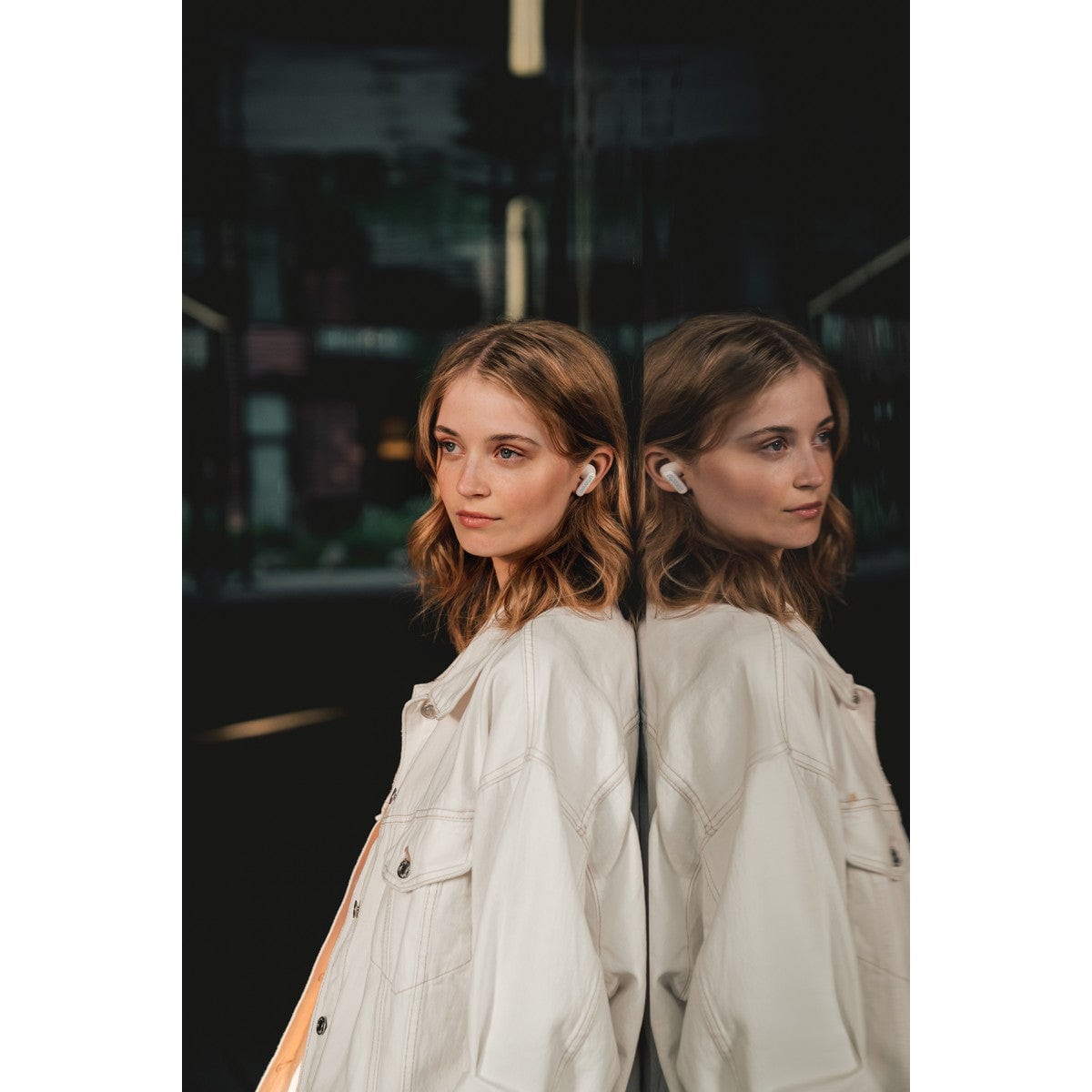 完全ワイヤレスイヤホン TWS インイヤー型 最大約32時間再生 ピュアホワイト White urbanista[アーバニスタ] COPENHAGEN[コペンハーゲン] ホワイト 1036603