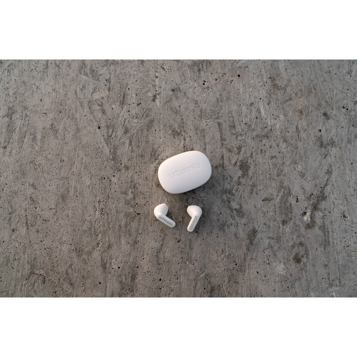 完全ワイヤレスイヤホン TWS インイヤー型 最大約32時間再生 ピュアホワイト White urbanista[アーバニスタ] COPENHAGEN[コペンハーゲン] ホワイト 1036603