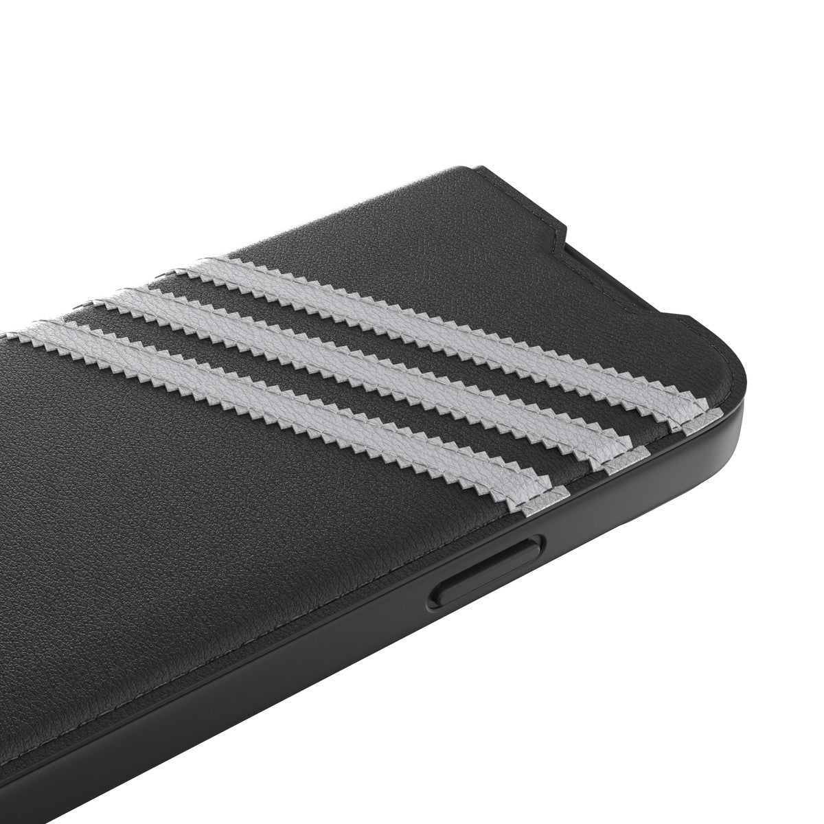 [OUTLET] iPhone 14 スマホケース スマホカバー BOOKLET SAMBA(サンバ)シリーズ Black(ブラック)/White(ホワイト) ロゴ 手帳型 カードスリットあり adidas Originals[アディダス オリジナルス] ブラック 50195 (GC2940)