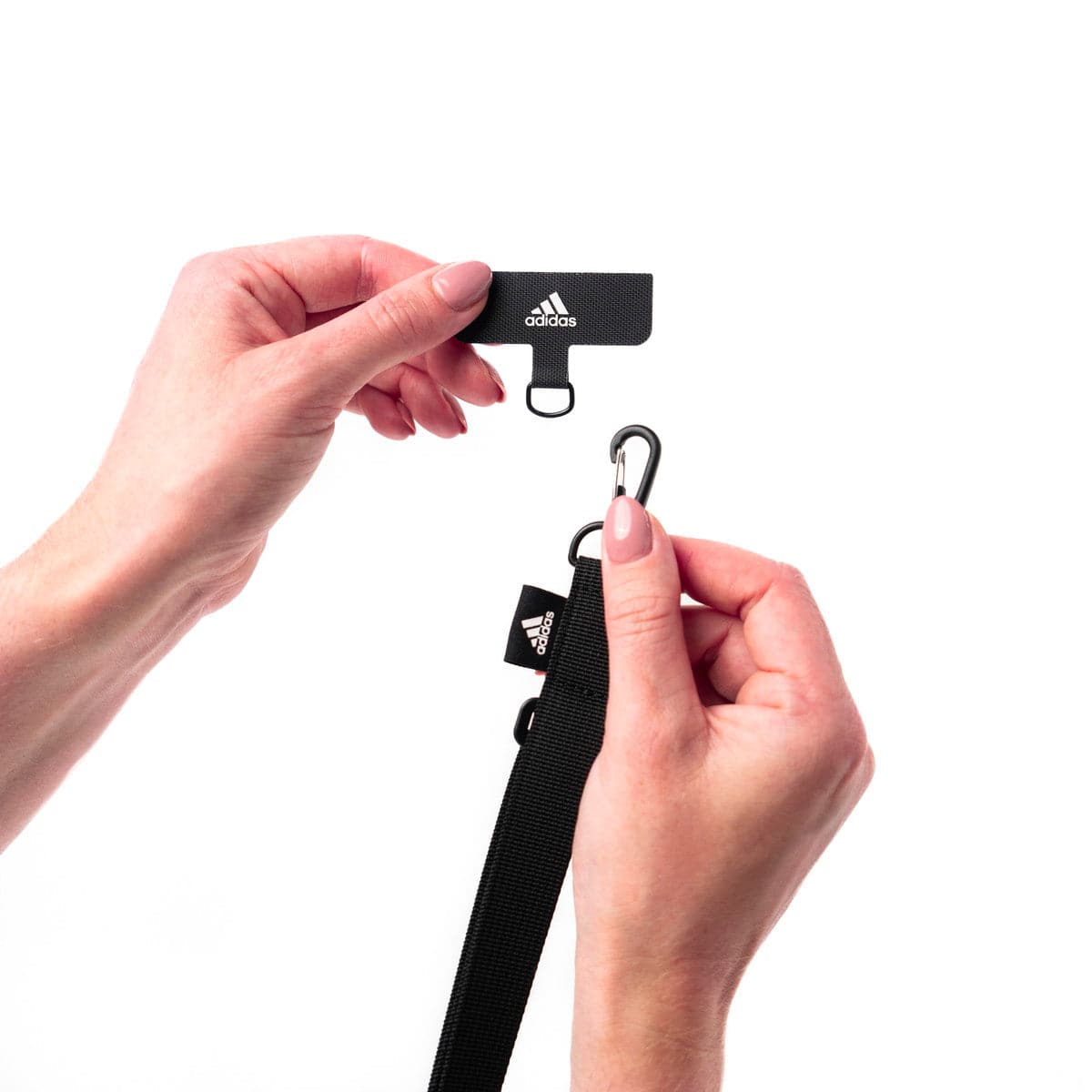 [OUTLET] フォンネックストラップ ショルダーストラップ ワイド幅 フォンタブ付 Universal Necklace Wide Lucid Black(ブラック)/White(ホワイト) adidas SPORTSWEAR[アディダス スポーツウェア] ブラック/ホワイト 53682 (IR3623)