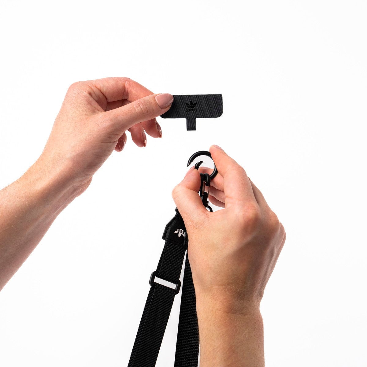 [OUTLET] ネックストラップ ショルダーストラップ ワイド幅 Black(ブラック)/White(ホワイト) Necklace Wide ロゴ adidas Originals[アディダス オリジナルス] ブラック 53839 (IR3878)
