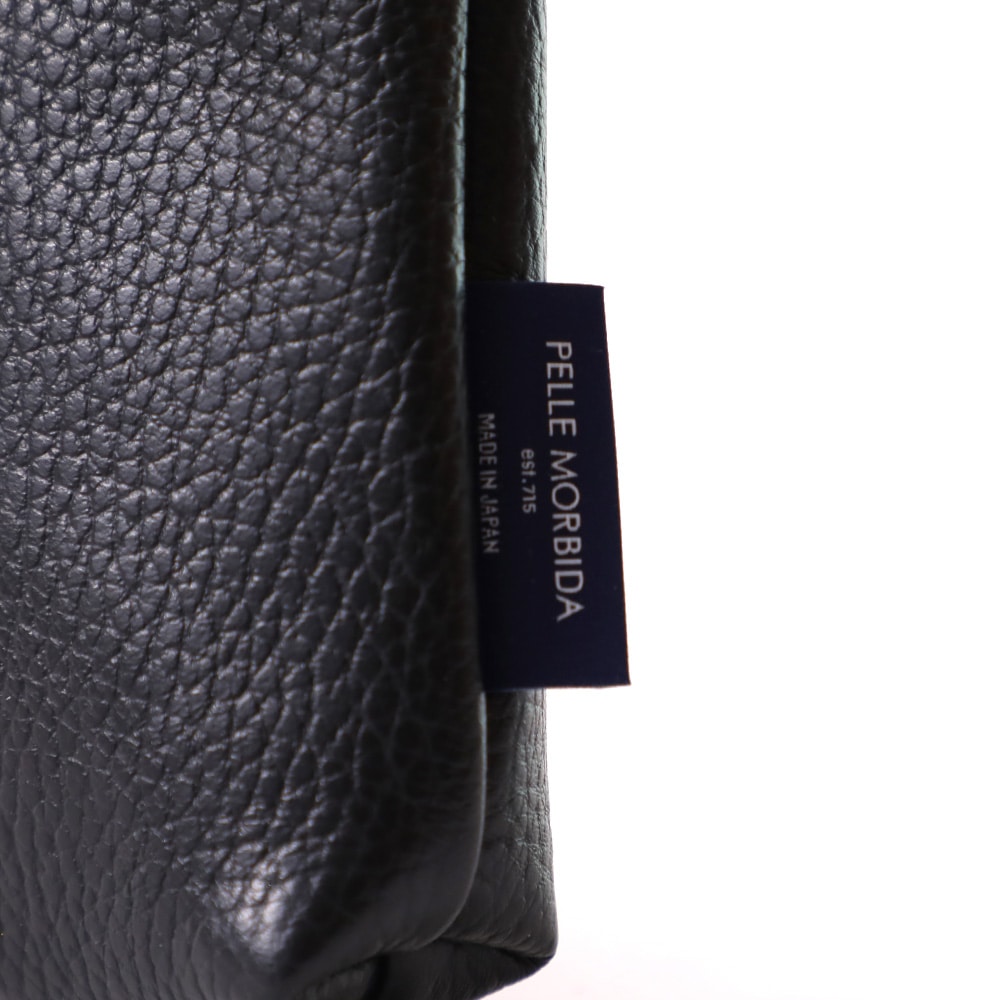 ペッレモルビダBNCT011-ポーチ BLACK BLACK