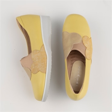 ≪SALE≫22.0cm イエロー [ミスキョウコ]フラワーモチーフシューズ 4E 106430