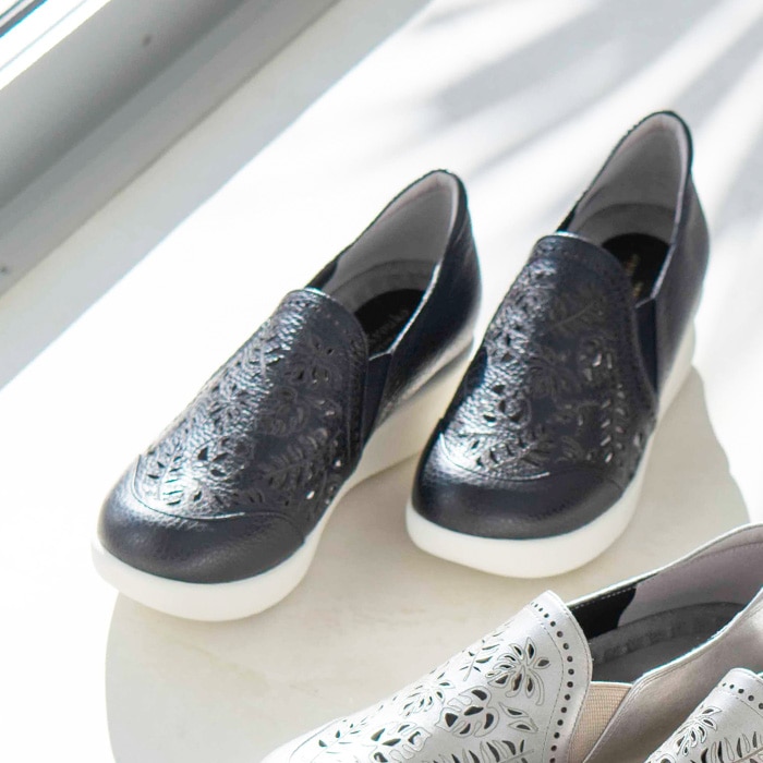 [Miss Kyouko]ボタニカルカットワークシューズ 4E 108825 ブラック 22.0cm