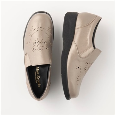 [ミスキョウコ]メダリオンスリッポン 4E 109375 ブロンズ 22.0cm