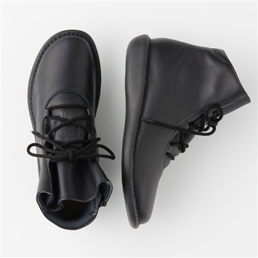 ≪SALE≫22.0cm ブラック [ガーデンストーリー]アウトステッチレースアップブーツ 4E 109665