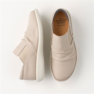 [ガーデンストーリー]ドレープサイドゴアスリッポン 4E 122300 グレージュ 22.0cm