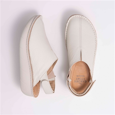 [the GARDEN STORY]踵しっかりサボサンダル 4E 153545 アイボリー S