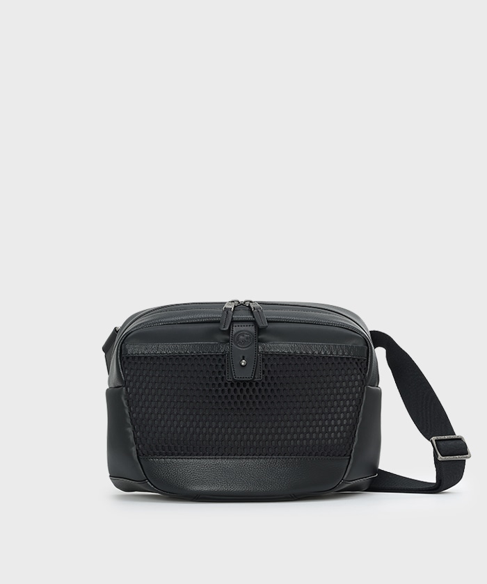 リカちゃん　HUNTING　WORLD　ショルダーバッグ ハンティングワールド｜JAL Mall｜ショッピングでマイルがたまる