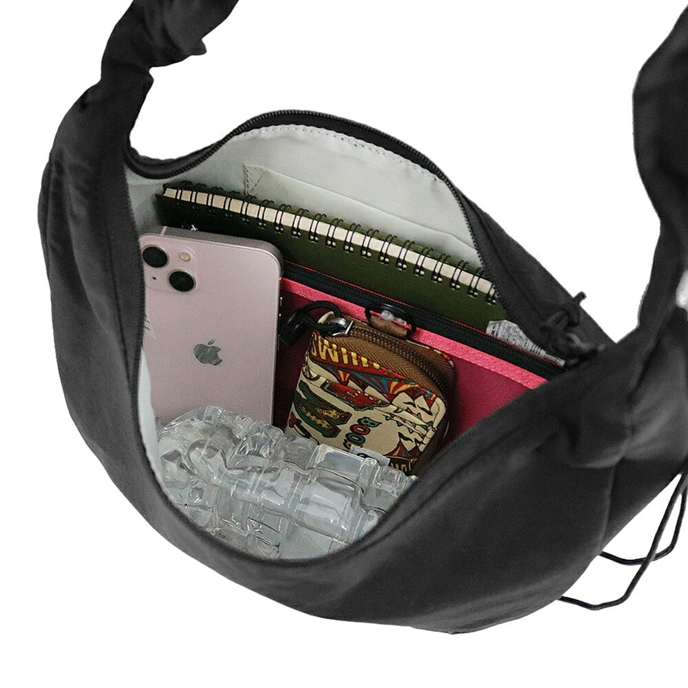 チャムス ショルダーバッグ 斜め掛け 3L A5 コンパクト CHUMS ウェービーストラップミニバナナショルダーバッグ CH60-4142 メンズ レディース キッズ 誕生日プレゼント ギフト ラッピング無料 正規代理店 1.ブラック -604142k001 1.ブラック