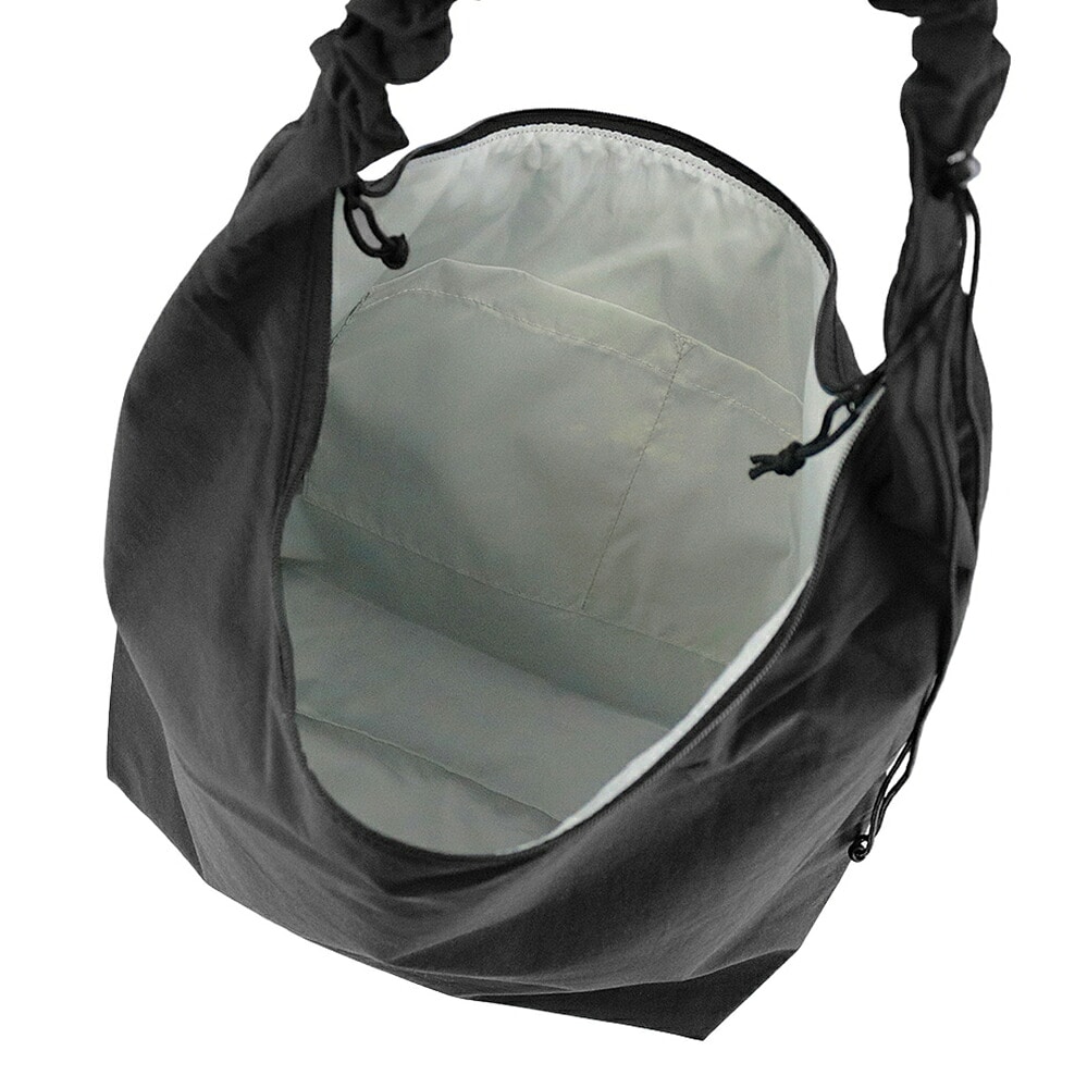 チャムス ショルダーバッグ 斜め掛け 14L A4 CHUMS ウェービーストラップショルダーバッグ CH60-4141 メンズ レディース キッズ 送料無料 誕生日プレゼント ギフト ラッピング無料 正規代理店 1.ブラック -604141k001 1.ブラック