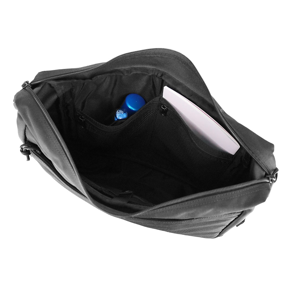 ブリーフィング ショルダーバッグ 斜め掛け A4 10.4L PC収納 モジュールウェア マルチショルダー(Mサイズ) MW BRA261L04 2.ネイビー -076 2.ネイビー