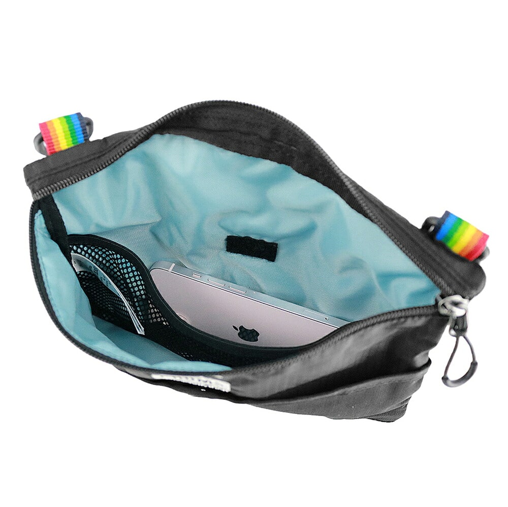 チャムス ショルダーバッグ 斜め掛け サコッシュ 1L B6 2WAY CHUMS スプリングデールサコッシュ CH60-4103 メンズ レディース キッズ 誕生日プレゼント ギフト ラッピング無料 正規代理店 1.ブラックxレインボー -604103k042 1.ブラックxレインボー