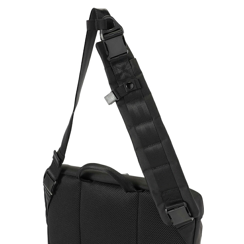 ブリーフィング バッグ ショルダーバッグ 斜め掛け A4対応 BRIEFING MFC メッセンジャー Mサイズ BRA253L46 メンズ ブラック -010 ブラック